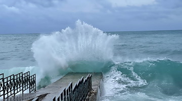 Amalfi Coast. Severe weather alert issued for Campania: strong winds and rough seas